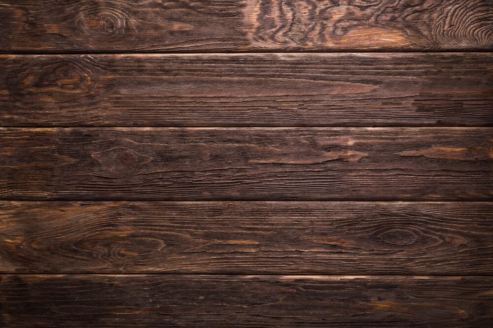 ściana z drewnianych listewek jak zrobić